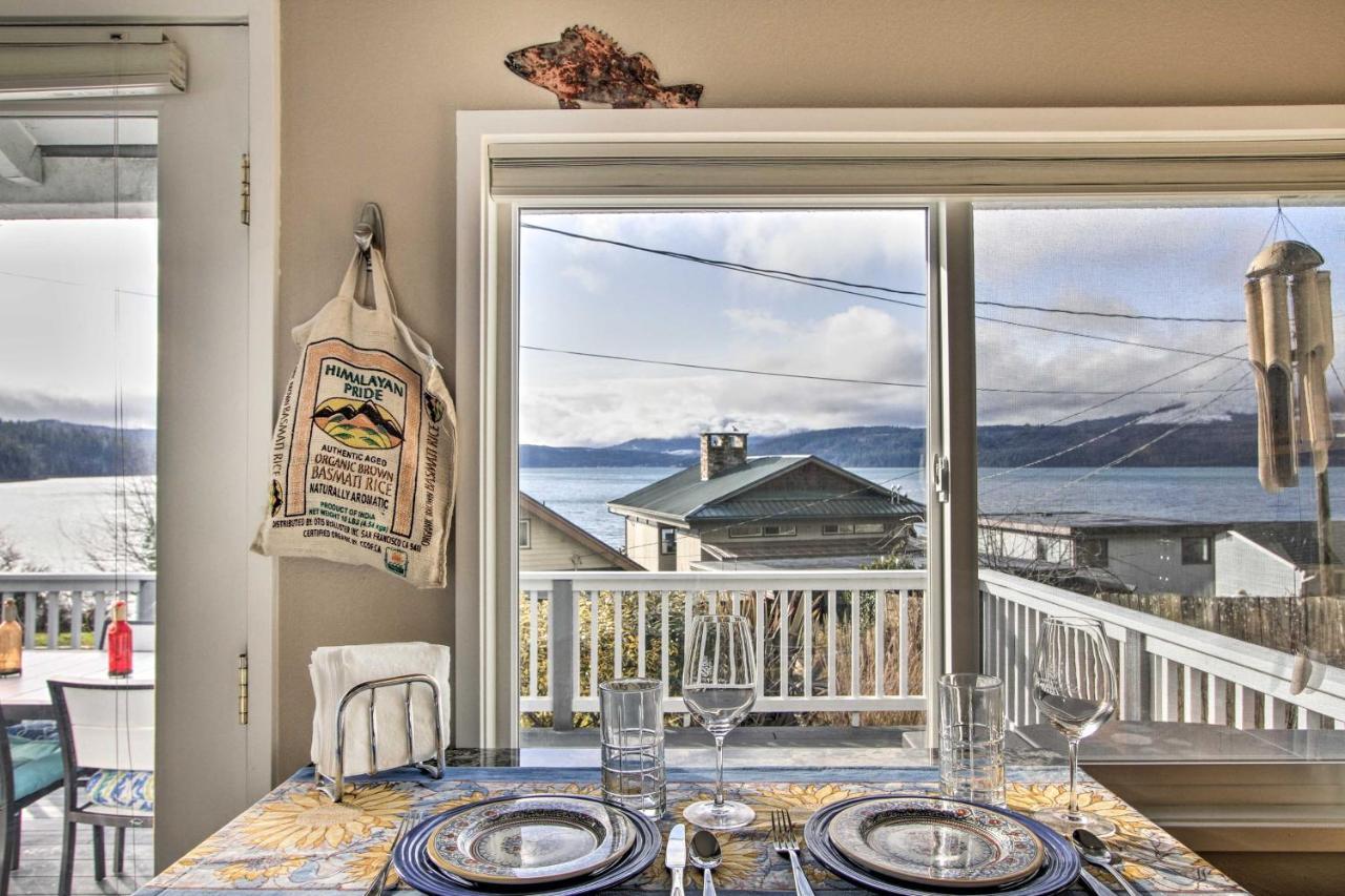 Idyllic Waterfront Cottage With Beach And Sunset Views Порт-Таунсенд Екстер'єр фото